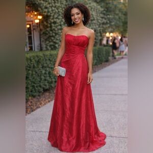 Mari Lee sz 9/10 long red formal dress